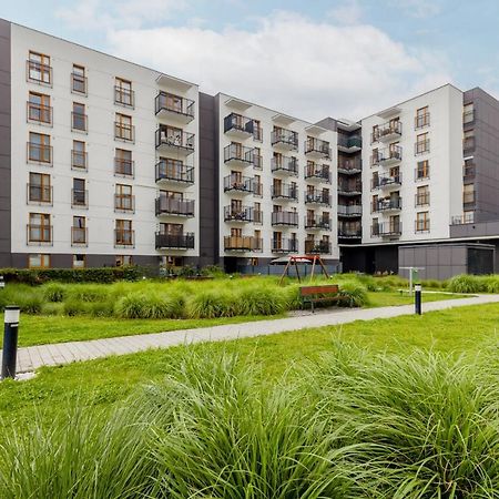 Cozy Apartment With Parking Bakalarska By Noclegi Renters Warschau Exterior foto