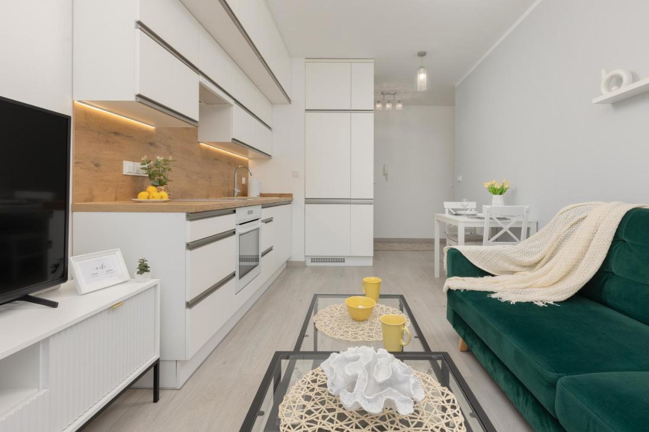 Cozy Apartment With Parking Bakalarska By Noclegi Renters Warschau Exterior foto