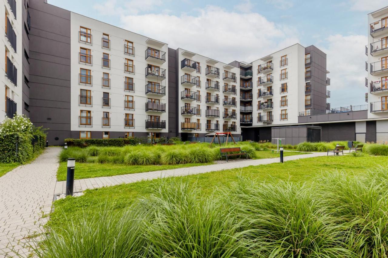 Cozy Apartment With Parking Bakalarska By Noclegi Renters Warschau Exterior foto