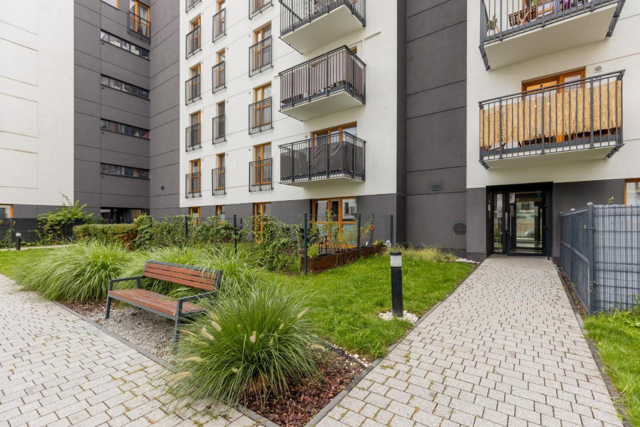 Cozy Apartment With Parking Bakalarska By Noclegi Renters Warschau Exterior foto
